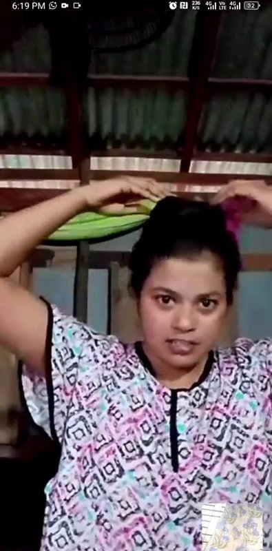 Beautiful Village Girl Showing Boobs on Video Call Includes Multiple Clips 28