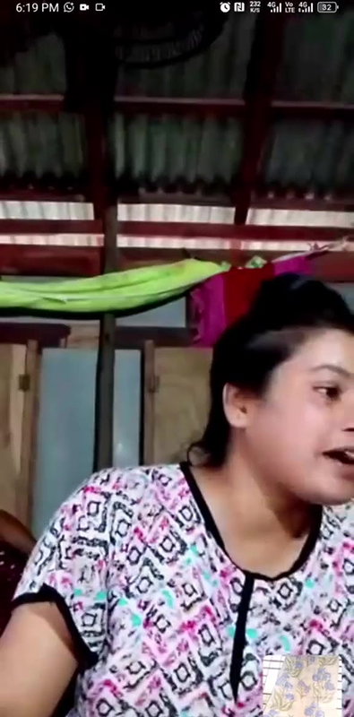 Beautiful Village Girl Showing Boobs on Video Call Includes Multiple Clips 28