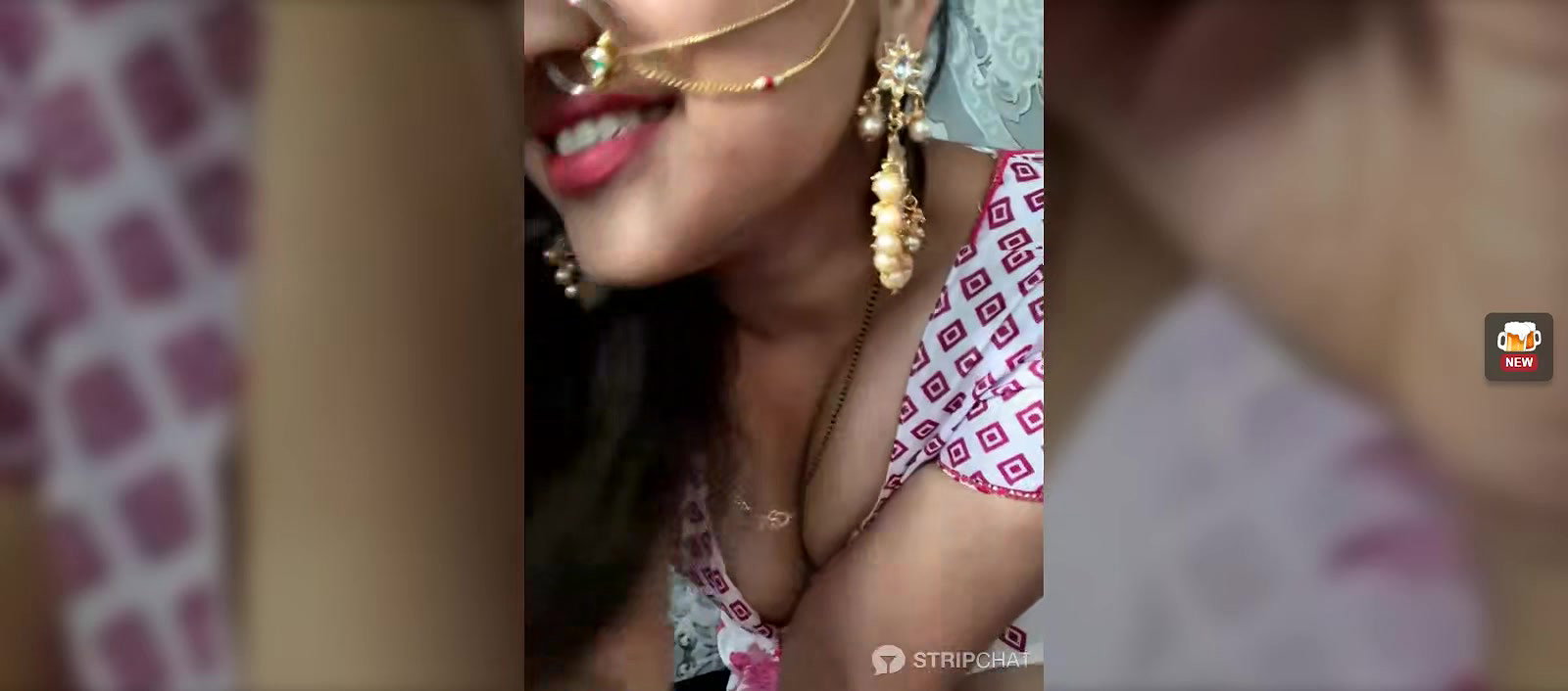 DESI BHABHI IN SAREE seducing pressing boobs 22