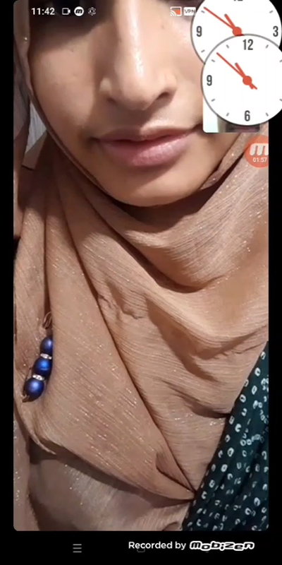 Indian horny girl showing her pussy and boobs on video call 22