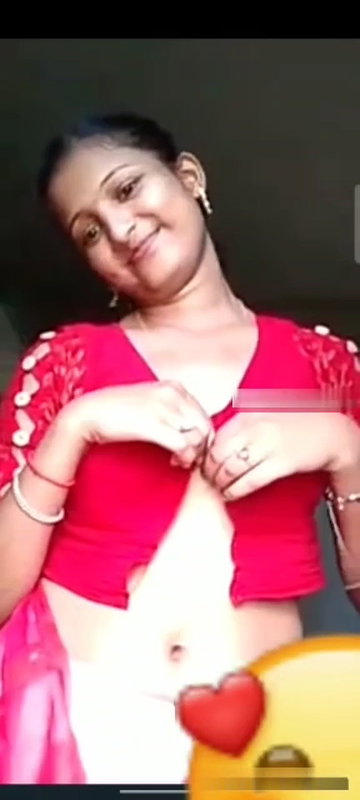 Desi village girl showing her boobs 22