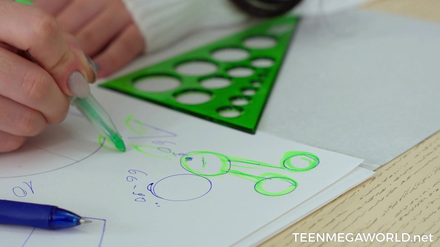 Fuck Studies with Roxy Muray in Students at the table