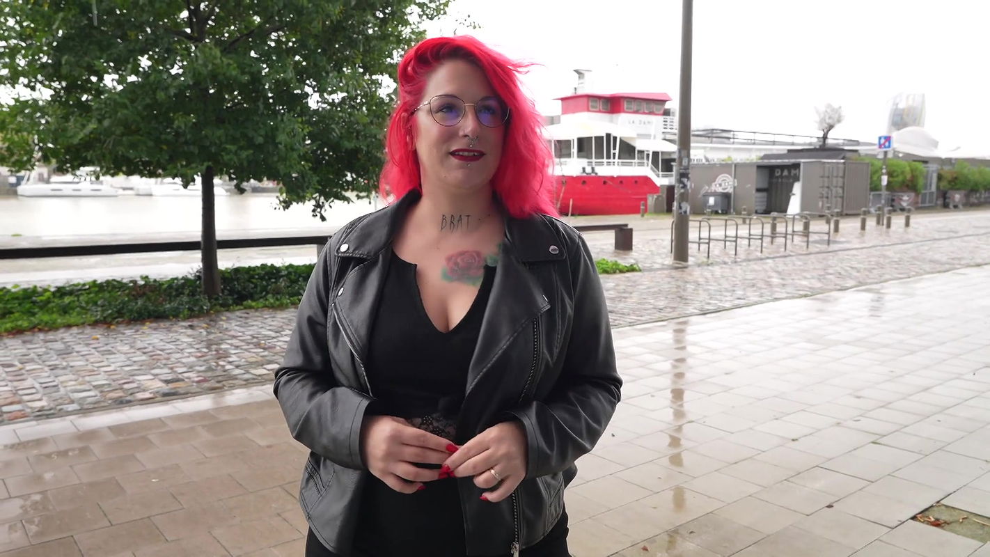 Jacquie Et Michel TV with Lody in Lody, 35 years old, from Bordeaux!