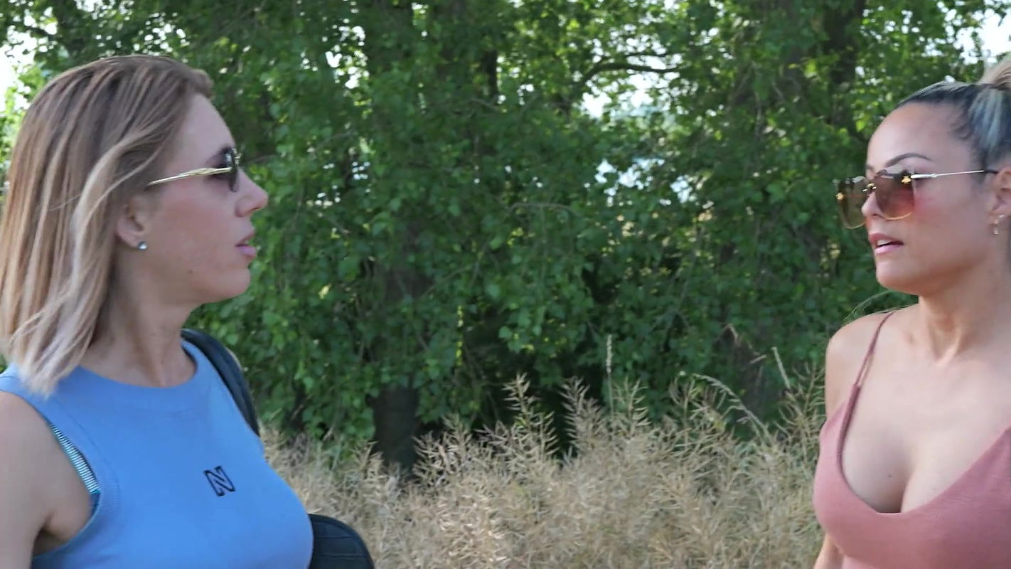 MeidenVanHolland.25.10.11.Milf.Sasha.XXX.1080p.MP4-NABL0G