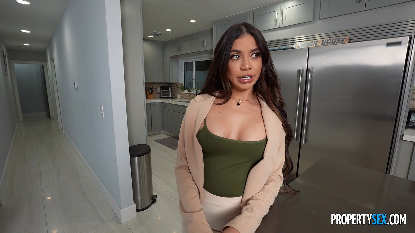 Property Sex with Veronica Rodriguez in I Know You From Somewhere