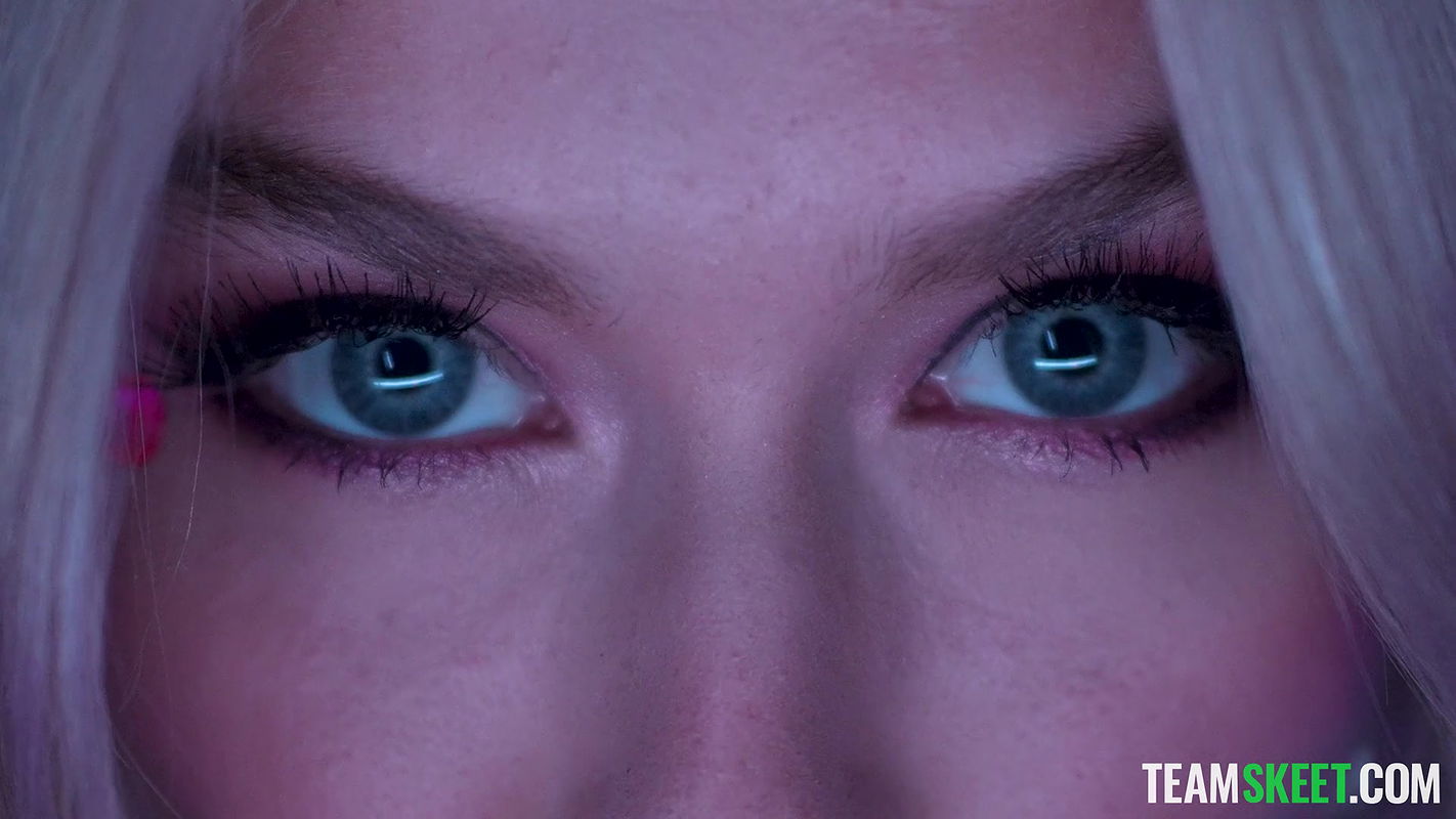 Team Skeet All Stars with Emma Rosie in December Spotlight_ Not Even Neon Demons Are As Freaky As Emma Rosie