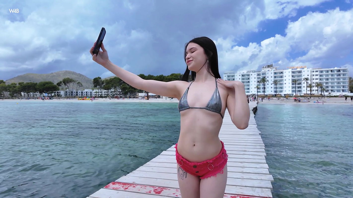 Watch 4 Beauty with Wikki Kee in I Love The Sea Air Backstage