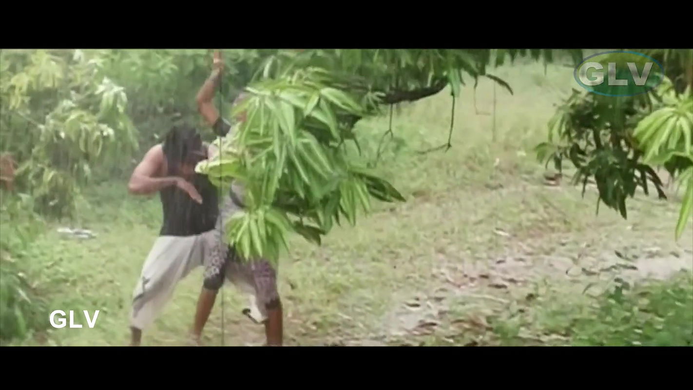 Pragthi Rare Wet Ass Boob press Seduving Song Vaazhga Jananayagam 1996 1080p 22