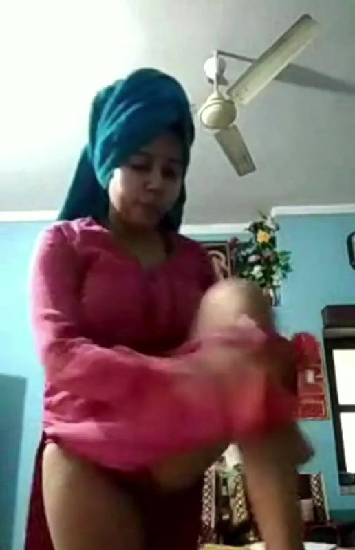 Big Booby Girlfriend After Bath 22