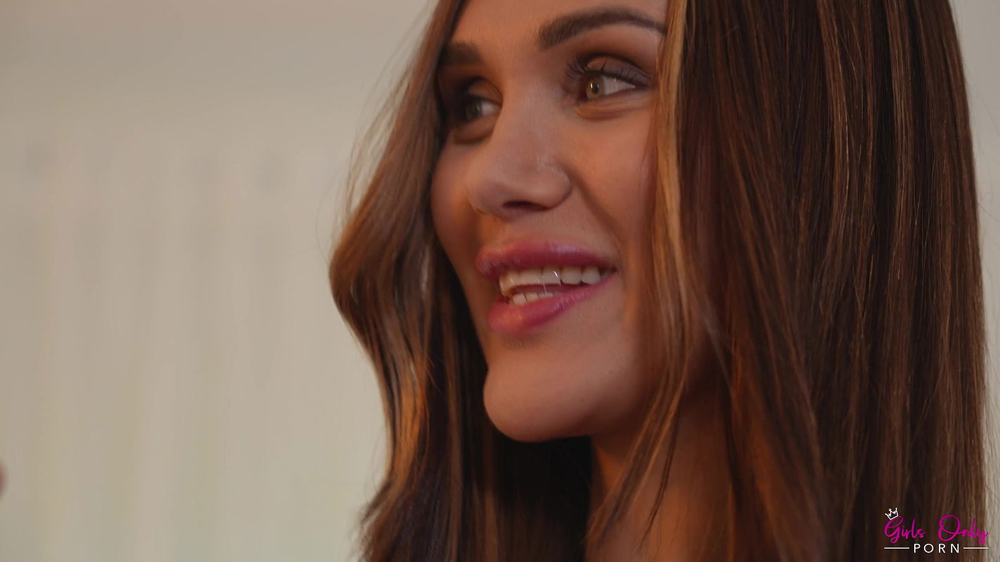 Girls Only Porn with Jadilica & Zazie Skymm in The Height Of Passion – S13_E7