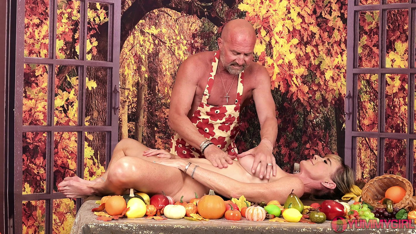 Sofie Marie XXX with Thanksgiving Feast in Thanksgiving Feast