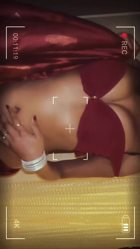 WILD BABE RITU WIFE MATERIAL MOUTHWATERING BOOBS TEASE YUMM IN SAREE 22