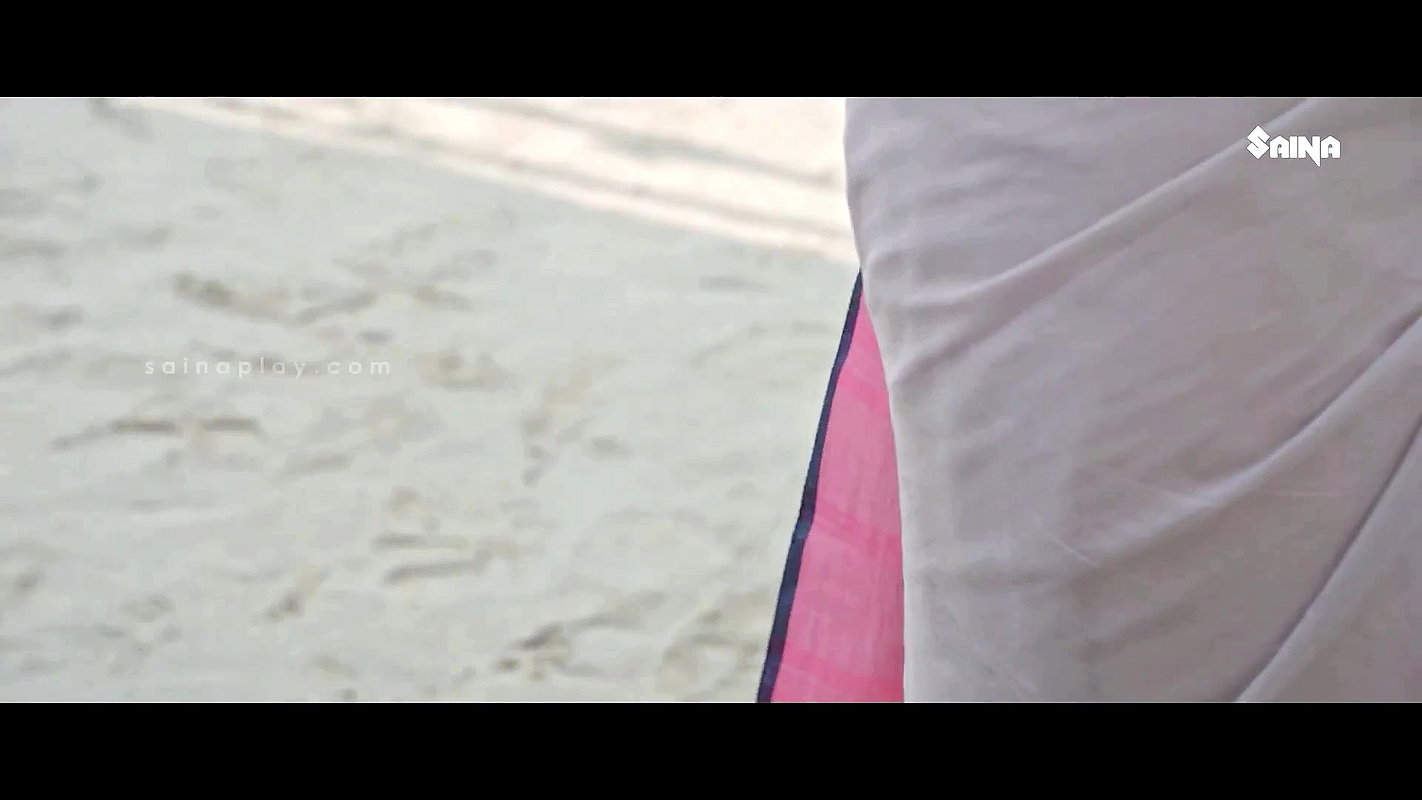 Abhirami Sexy Navel Slips in Saree- Ottakkorukaamukan 22