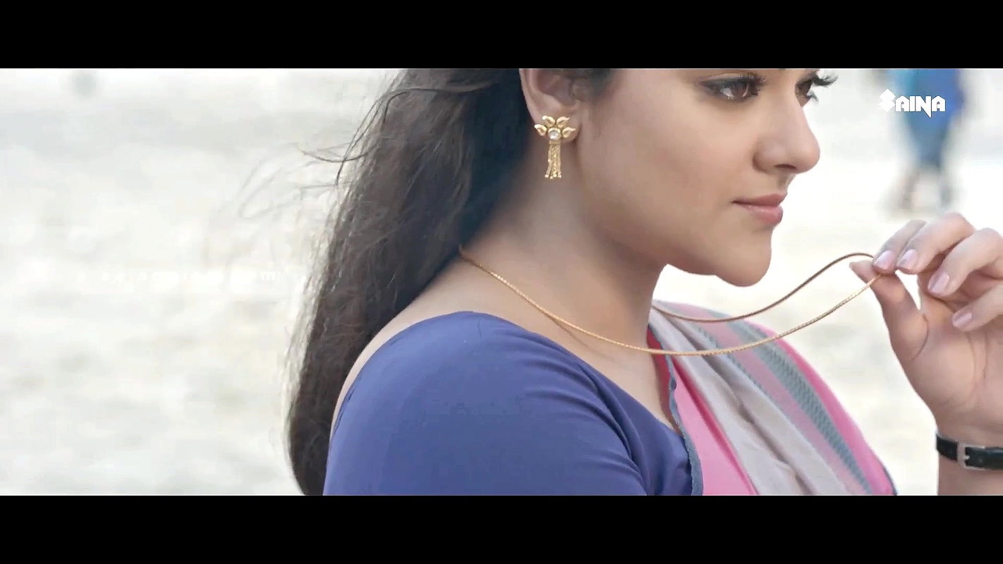 Abhirami Sexy Navel Slips in Saree- Ottakkorukaamukan 22