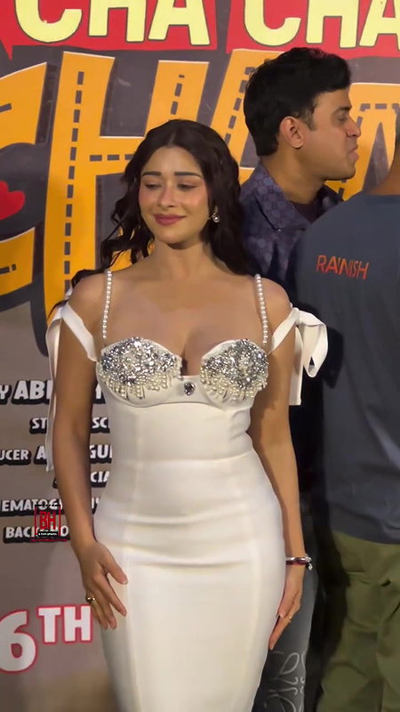 BONG BABE NYRA BANNERJEE Busty Ample Boobs Cleavage Popping SEXY 24