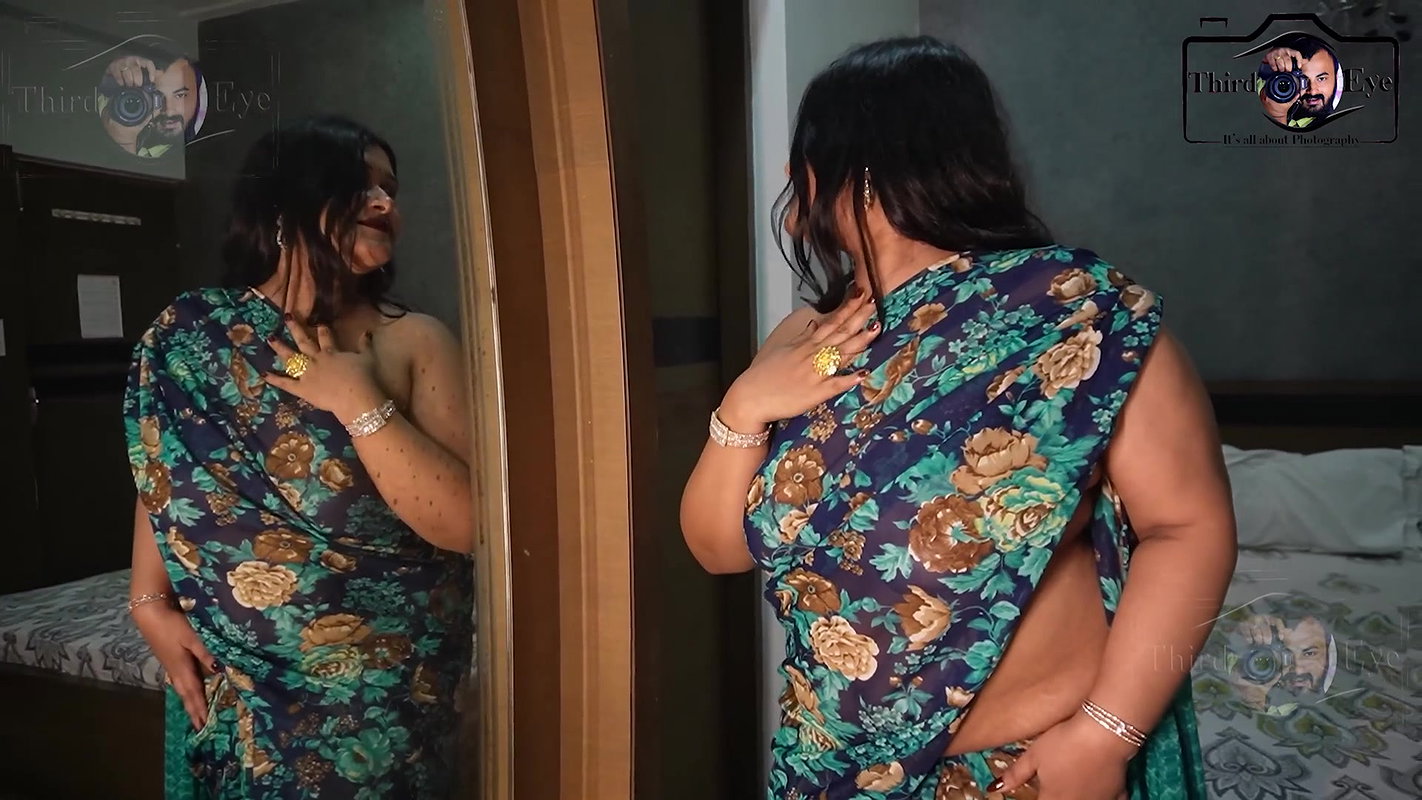 Beautiful booby juli braless saree photoshoot 22