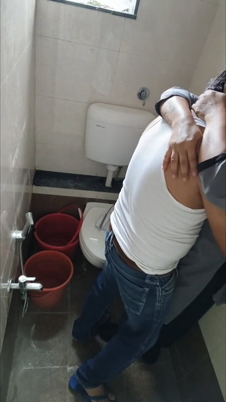 Indian wife ass fucking in bathroom part2 22