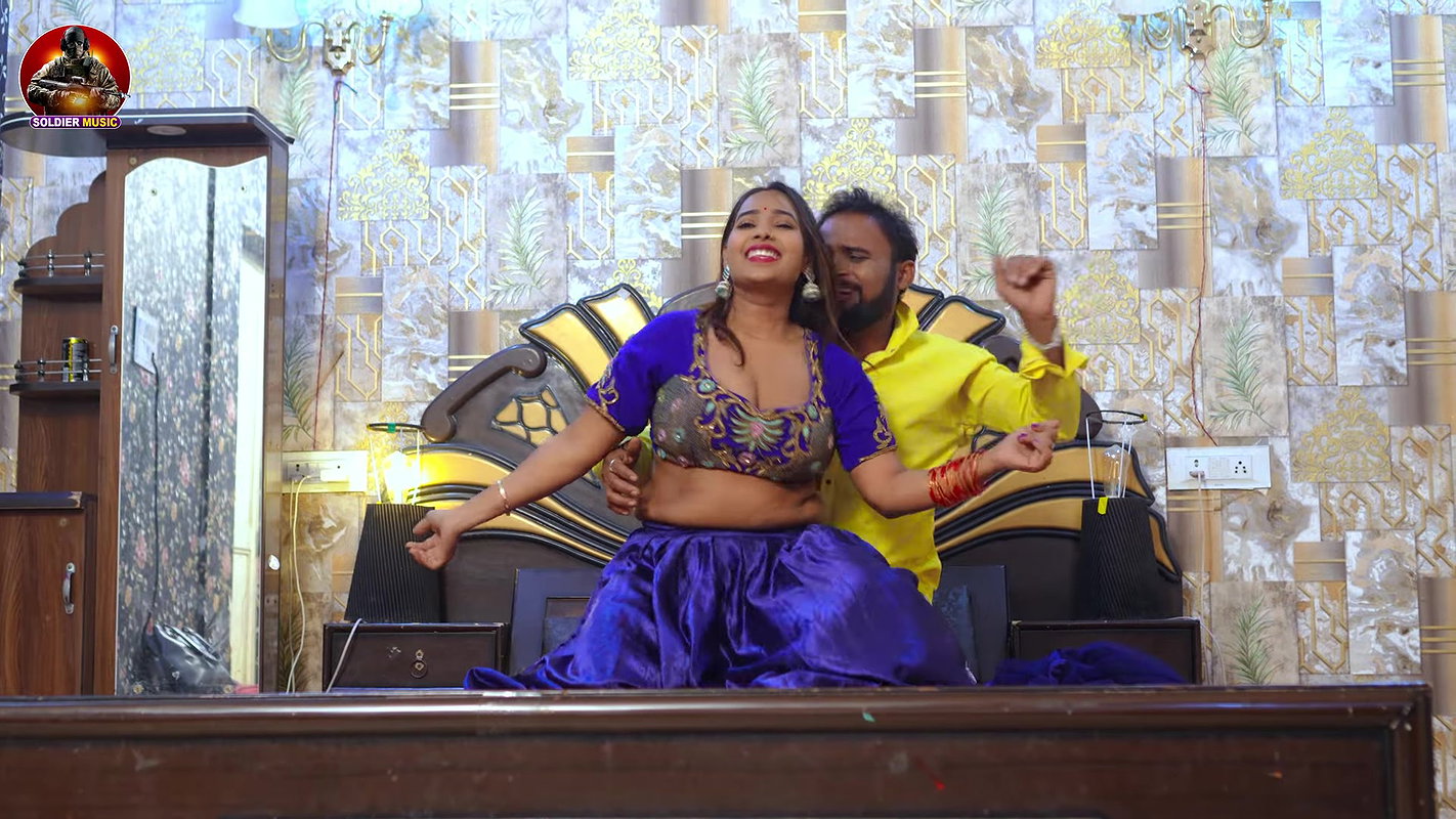 Chanda boobs pressed, rubbed & felt, navel grab, back press, cleavage show 24