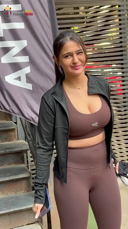 Beautiful Prakriti Pavani awesome boobs popping out in sexy outfit 22