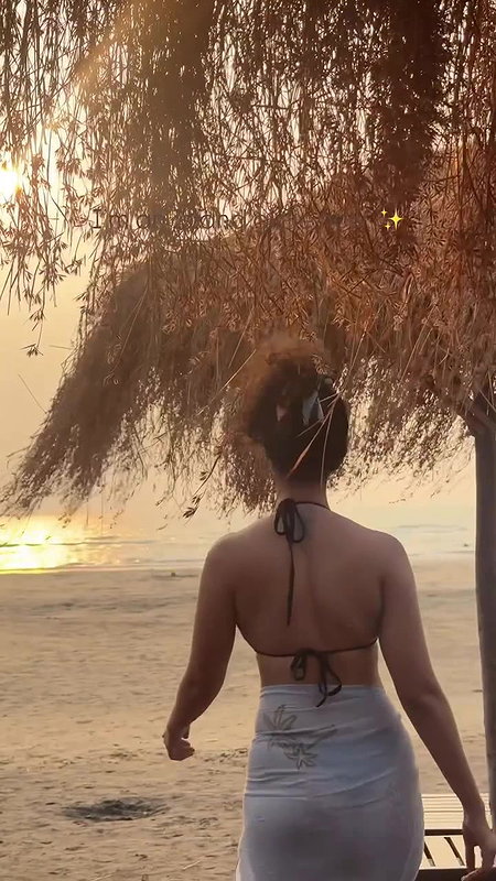 Bad Girl movie actress Anjali Sivaraman hot navel and boobs in bikini 22