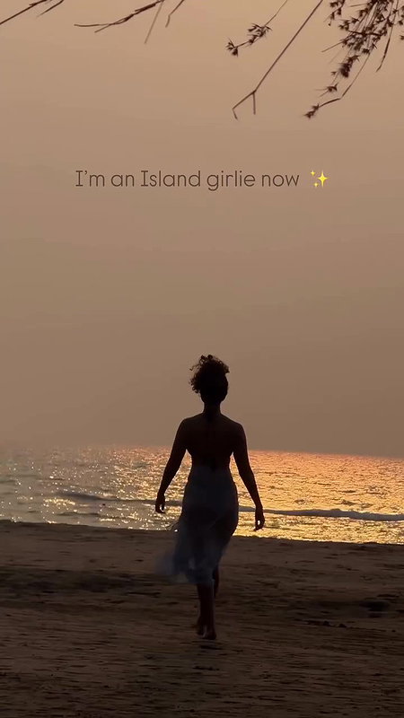 Bad Girl movie actress Anjali Sivaraman hot navel and boobs in bikini 22