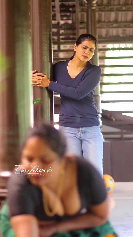 Big boobs mallu lady bending boobs deep show 22