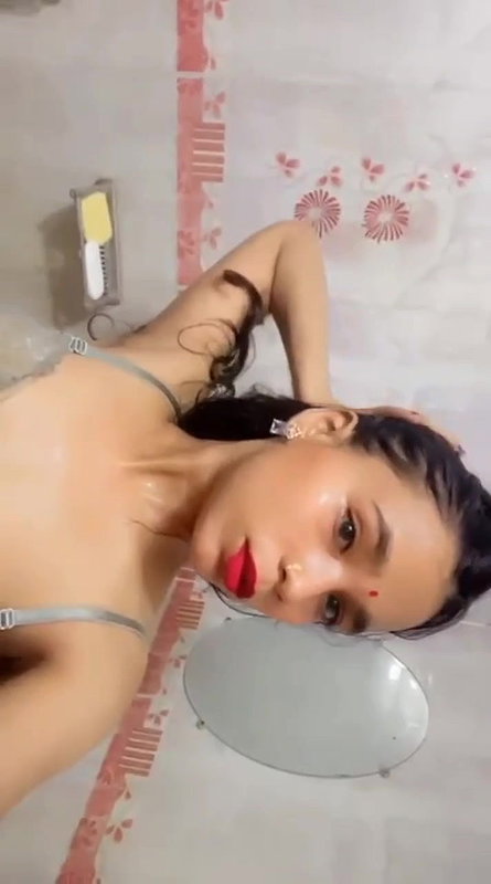 Cute desi babe horny recording boobs pressing pussy show 22