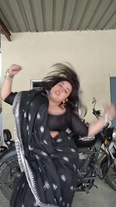 busty bengali jigglinh tits in black saree 22