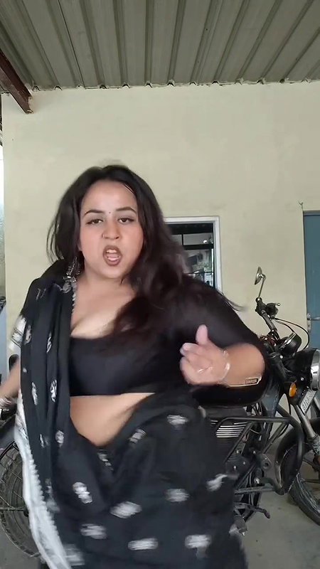 busty bengali jigglinh tits in black saree 22