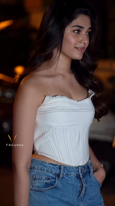 KRITI SHETTY STUNNING BEAUTY FAB LOOKS HQ 22