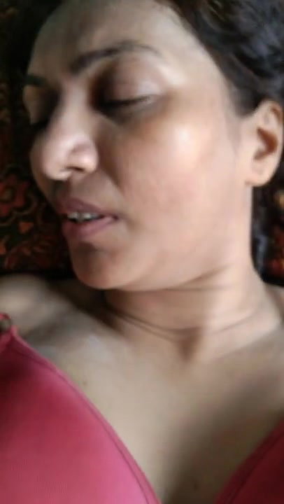 Mature aunty puffy pussy fucking by husband friend 22