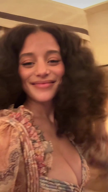 Chase Infiniti Cute Deep Pleasure CLEAVAGE EXPOSE uufff 22