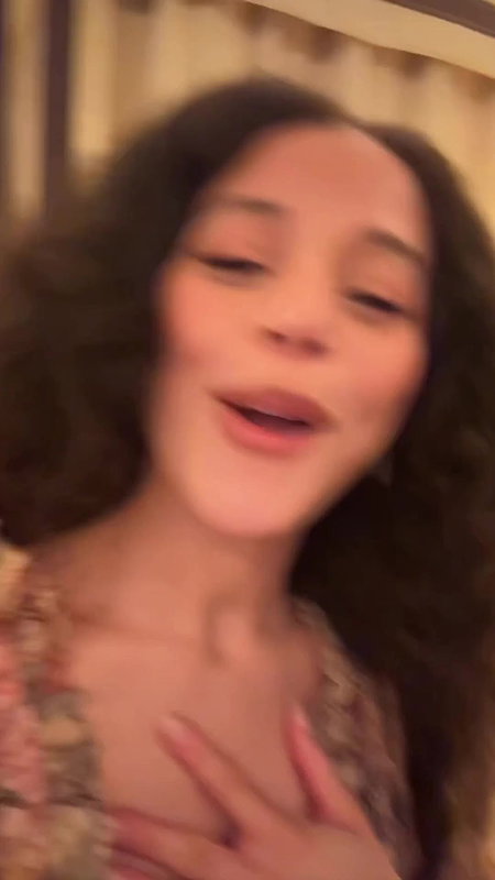 Chase Infiniti Cute Deep Pleasure CLEAVAGE EXPOSE uufff 22