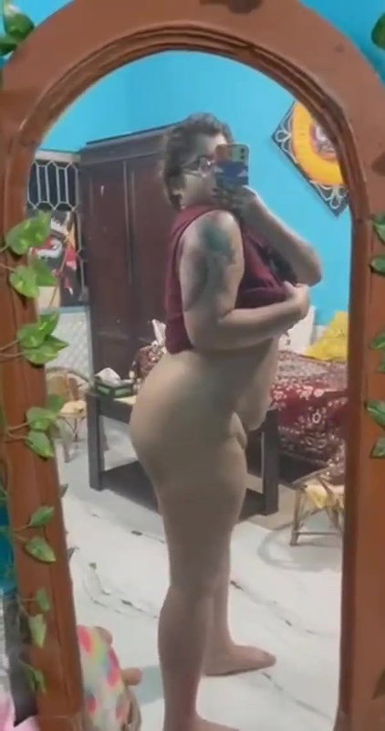 Hot babe giving blowjob to her boyfriend in her bf room 22