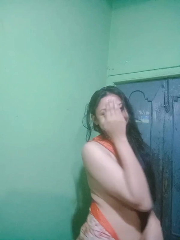 Desi cute village girl showing and fingring 2 videos 22