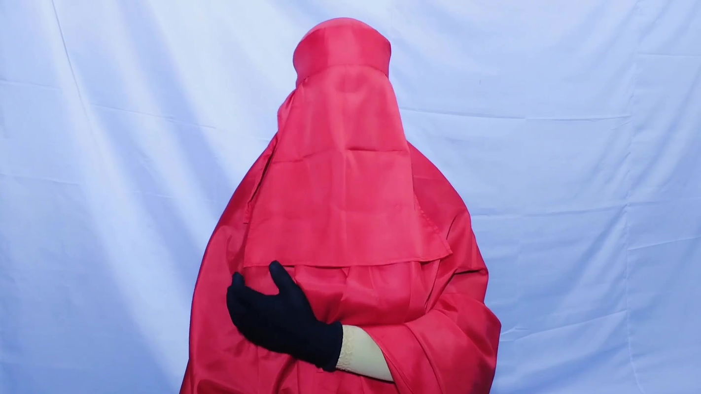 Bangladeshi beautiful hot housewife having sex inside the room