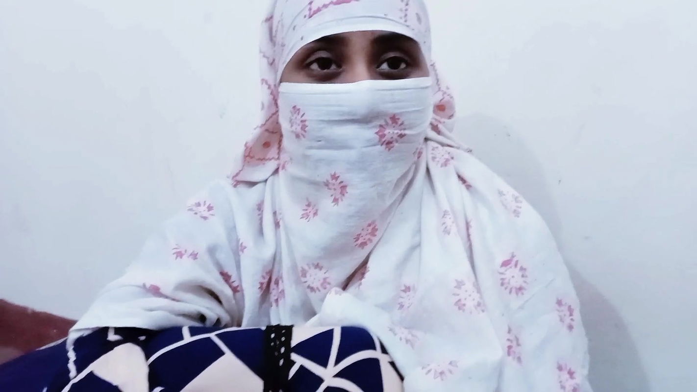 Bangladeshi Wife Cheating Husband and having hardcore fucking with her boyfriend