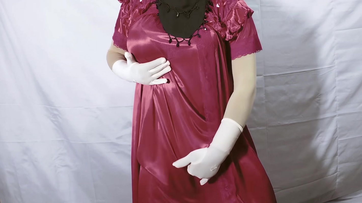 Beautiful woman spends the night with office boss