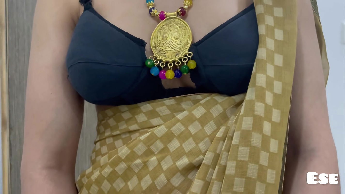 Bhabhi fucked by neighour on diwali eve