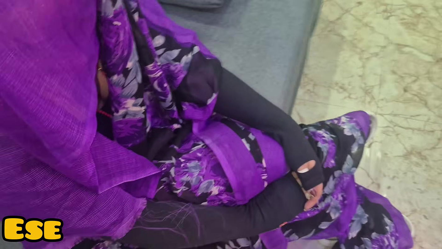 Chachi Ne Batije Ko Pakda Uski Bra &Panty ke saath aur Phir Bhut Maja Kiya hindi audio full Hd Video.