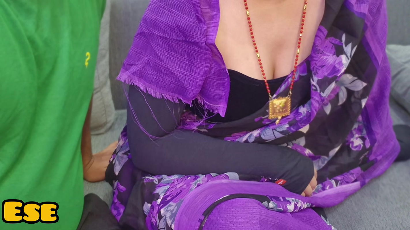 Chachi Ne Batije Ko Pakda Uski Bra &Panty ke saath aur Phir Bhut Maja Kiya hindi audio full Hd Video.