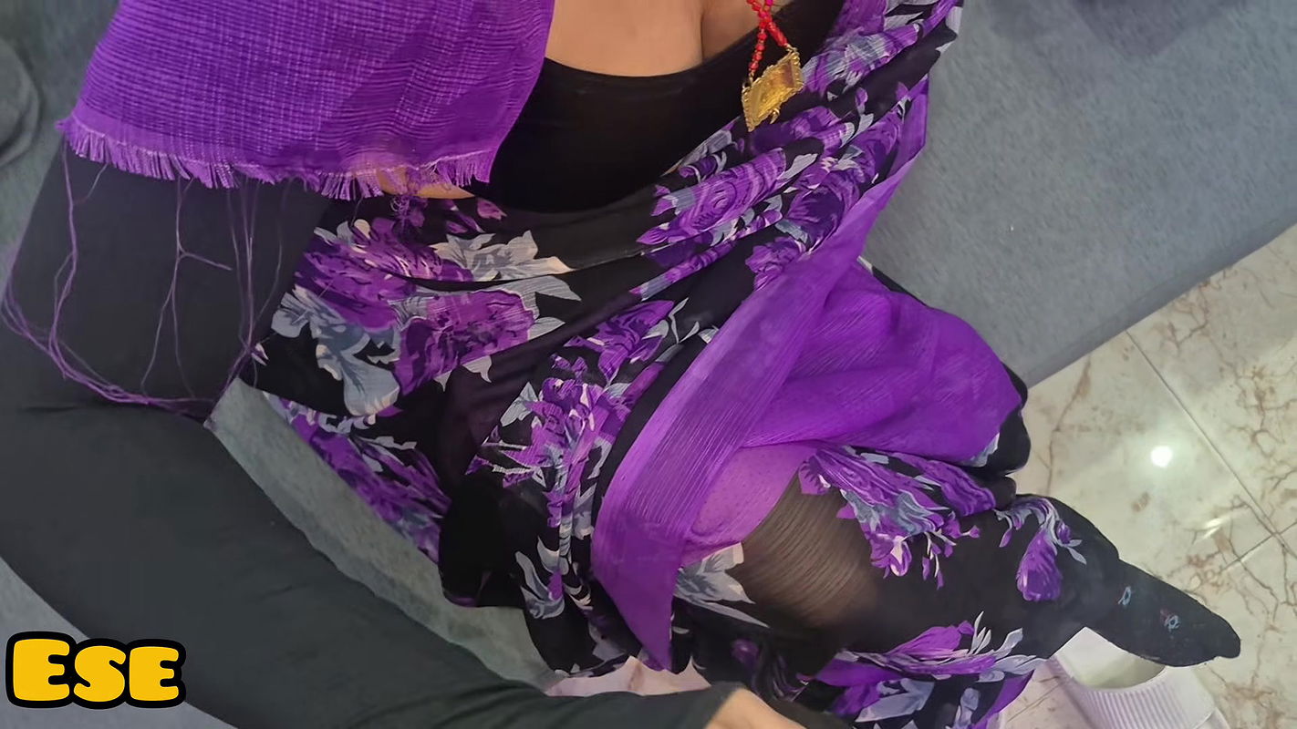 Chachi Ne Batije Ko Pakda Uski Bra &Panty ke saath aur Phir Bhut Maja Kiya hindi audio full Hd Video.