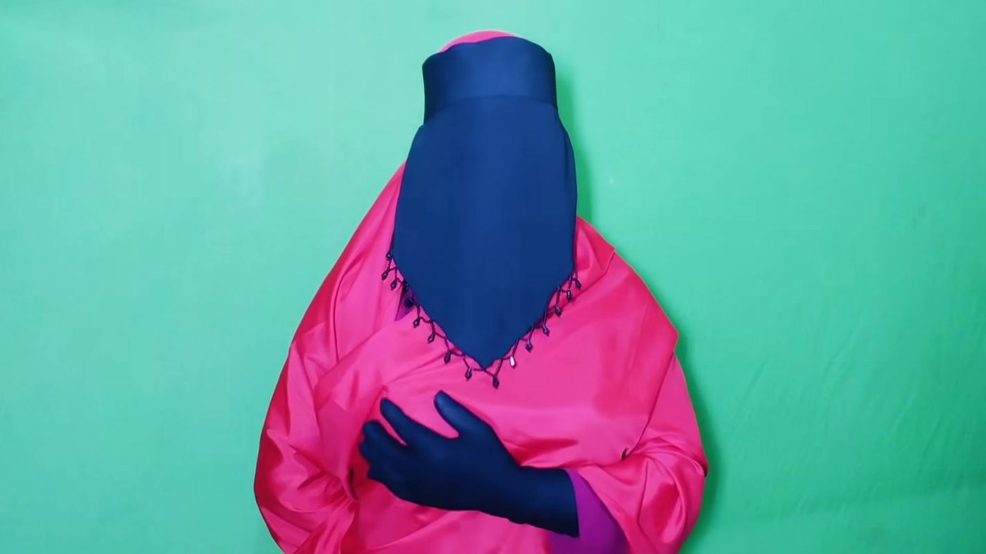 Desi Bhabhi in Hotel Sex