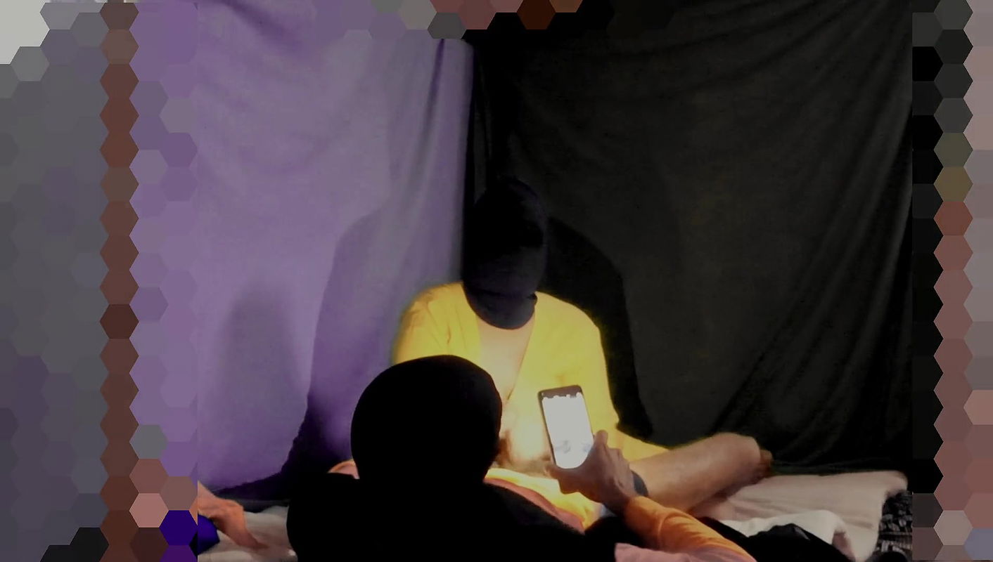 Dewar convinces his sister-in-law about his secret affair and has sex with sister-in-law