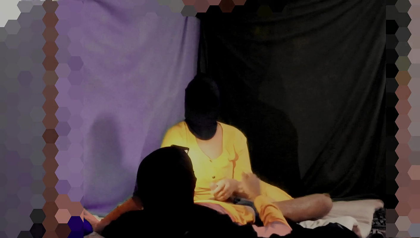 Dewar convinces his sister-in-law about his secret affair and has sex with sister-in-law