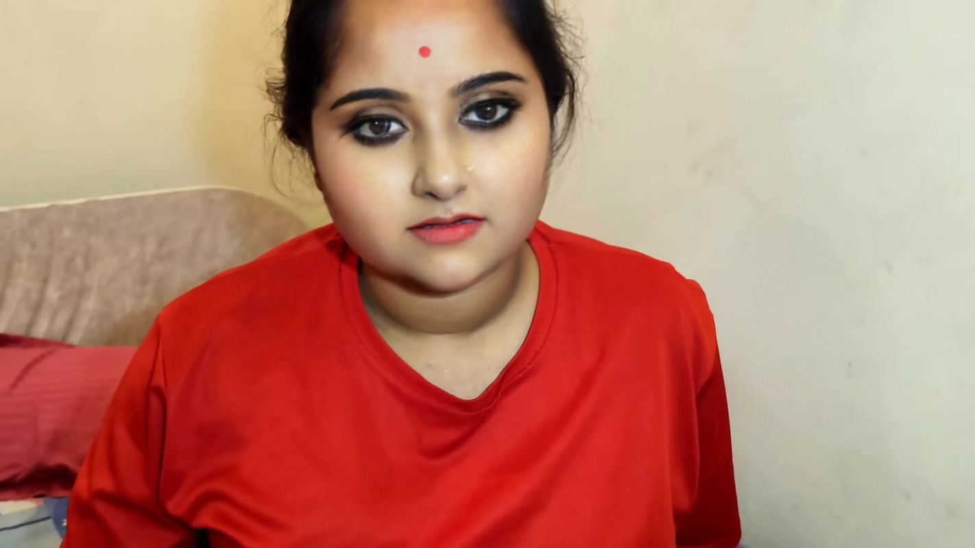 Horny Bengali Bhabhi Fucks her Devar in Delhi to get her Raise to maintain her Sexy Figure