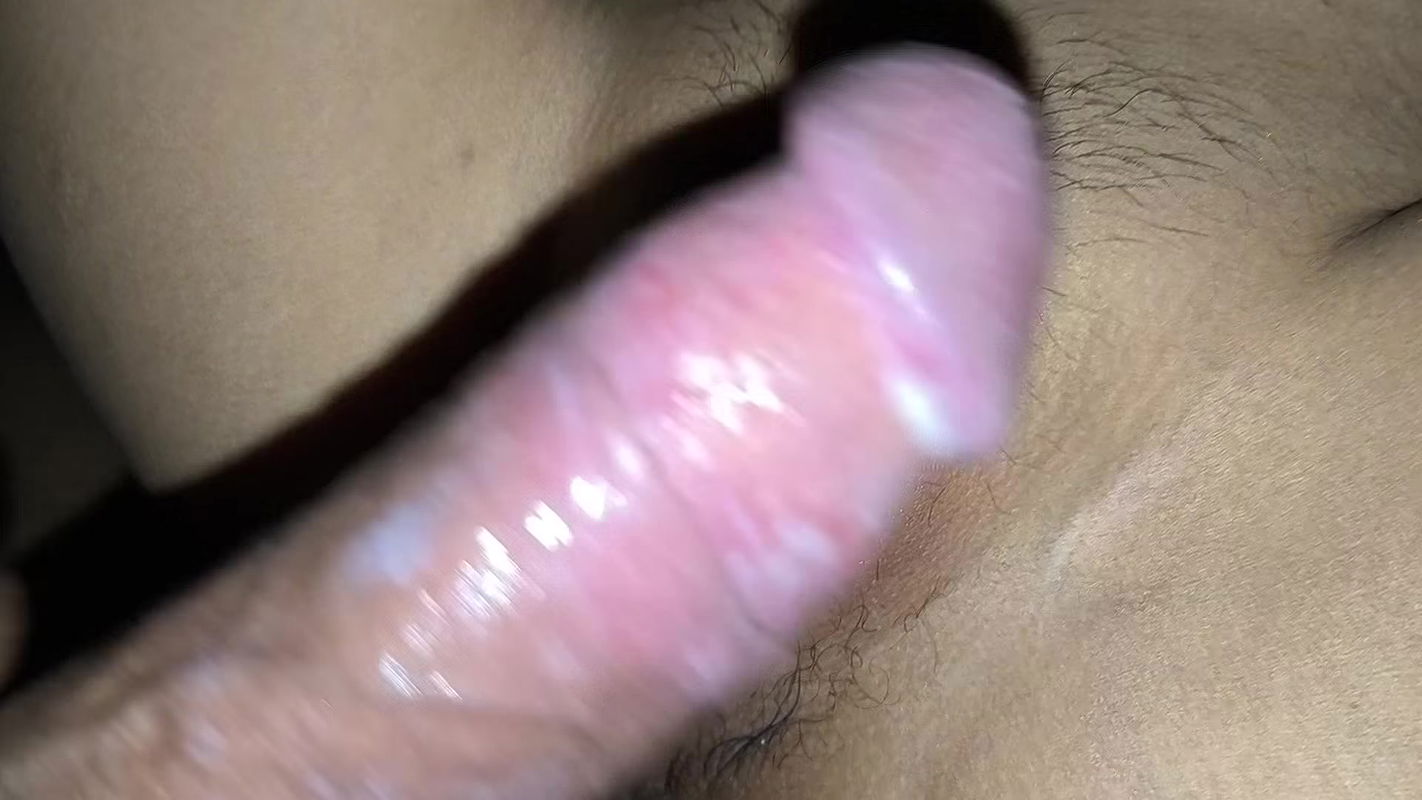 I fucked my girlfriend in bed