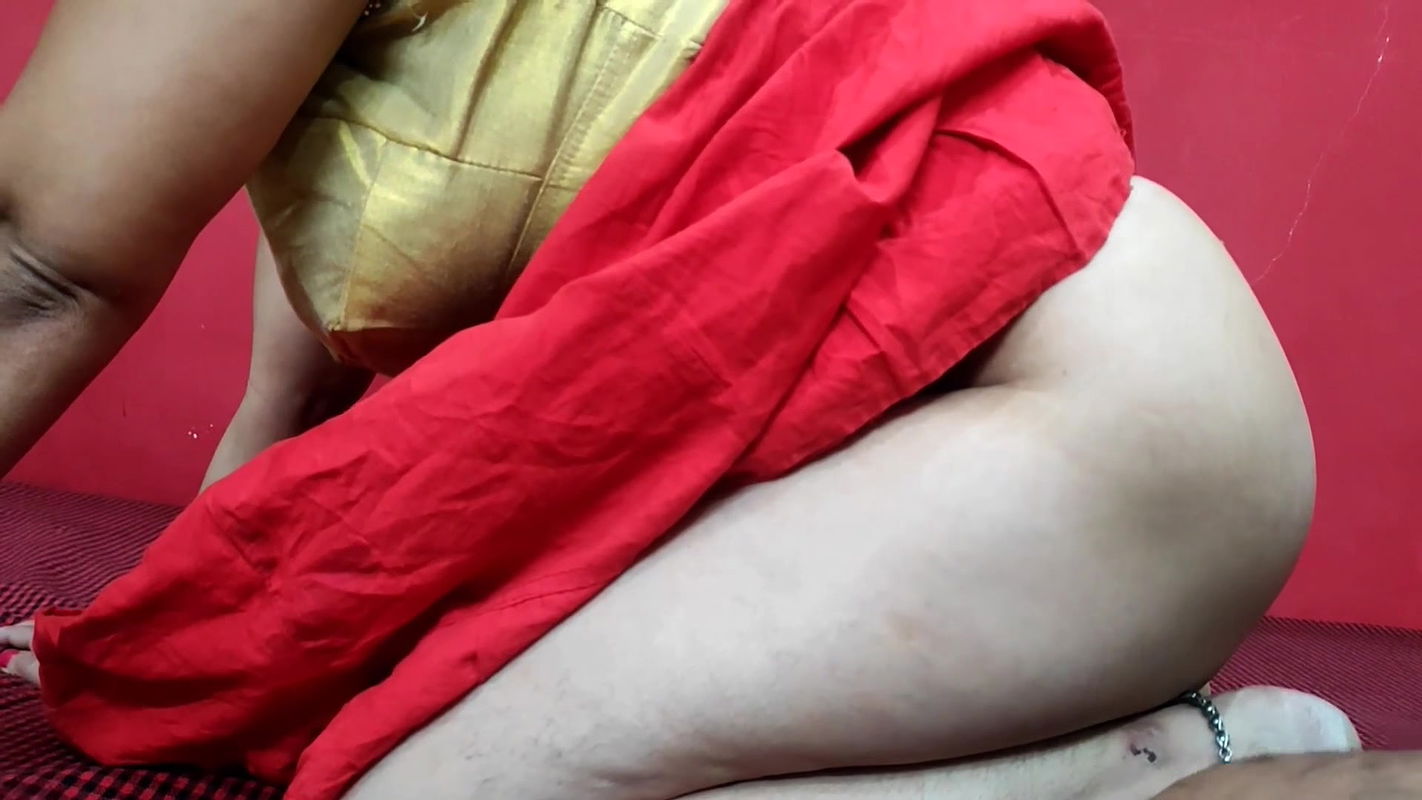 Indian Stepaunty Red saree with boyfriend sex enjoy