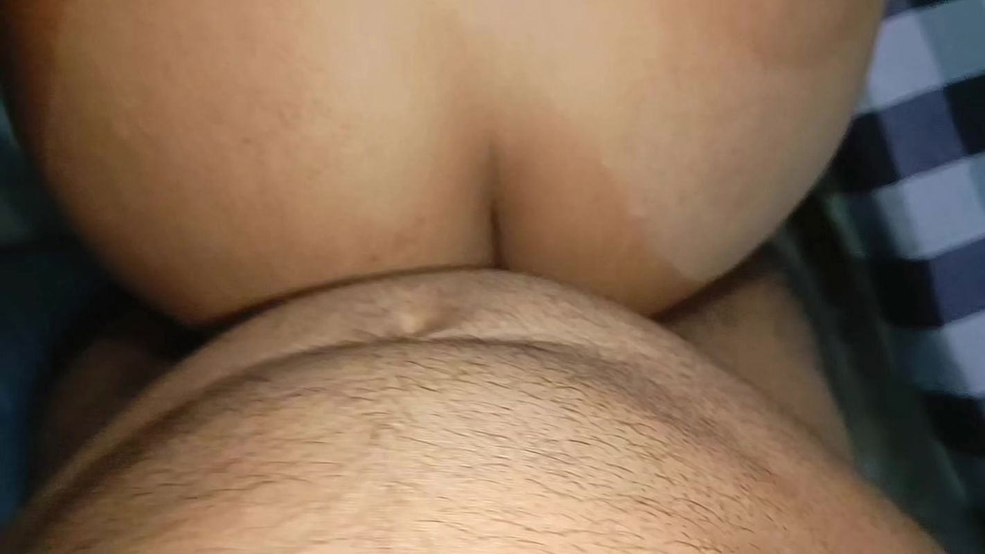 market gayi to jija ji ne mujhe chod kar meri chut lal kardi