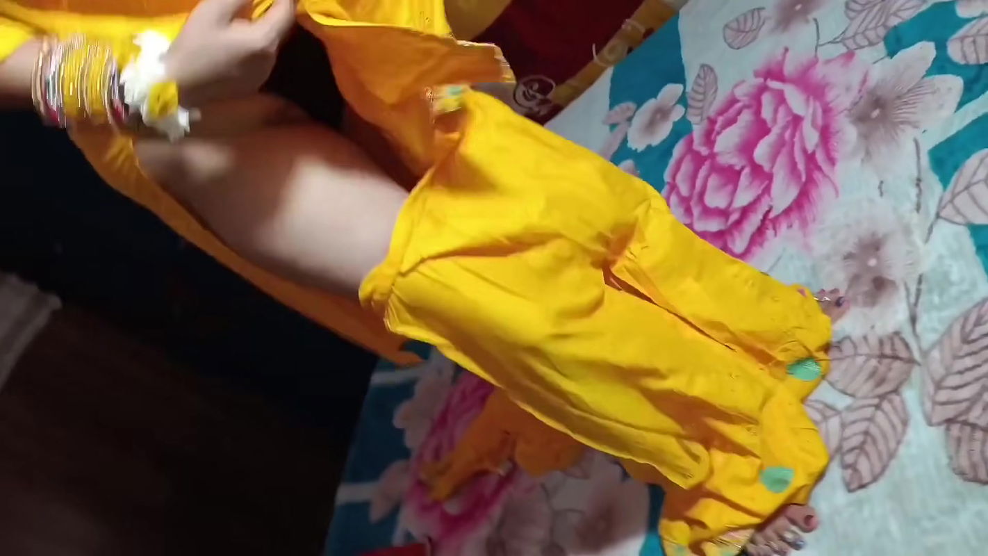 New Bridal Bhabhi Most Blowjob Fucking with Friend